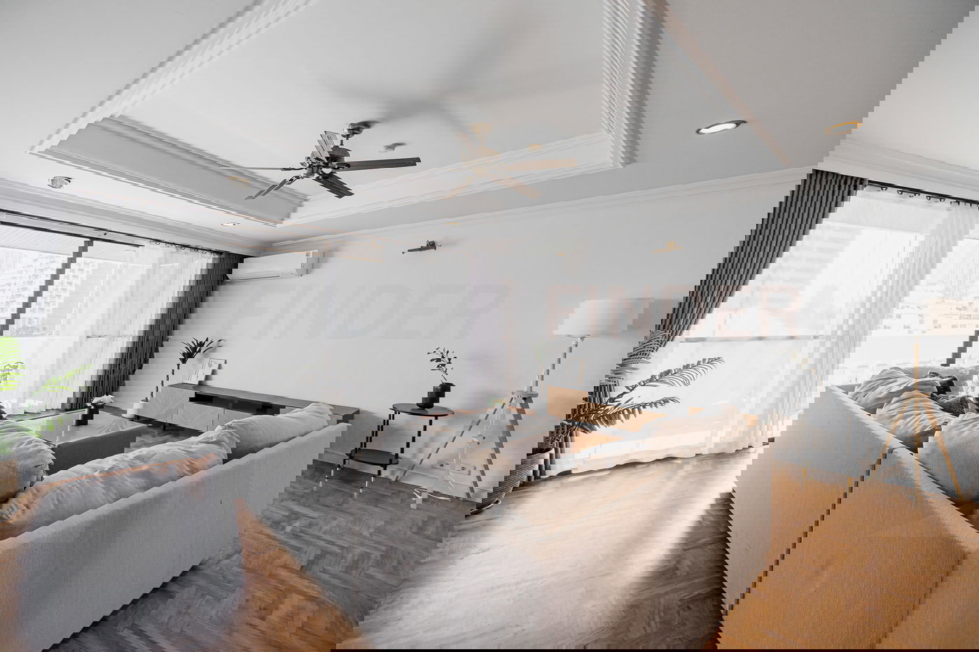 Charan Tower 3 bedrooms, for rent