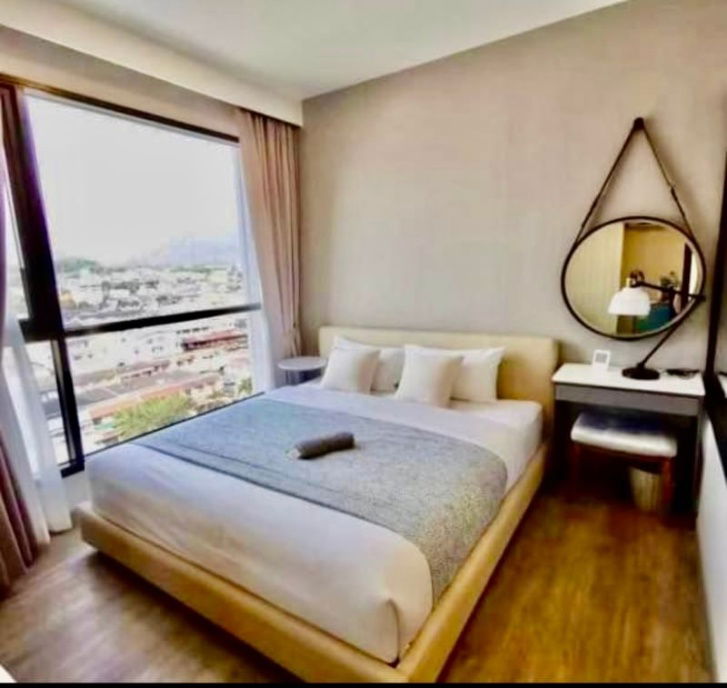 For rent: Keen Center Condo, high floor, beautiful room, fully furnished,move in Ready