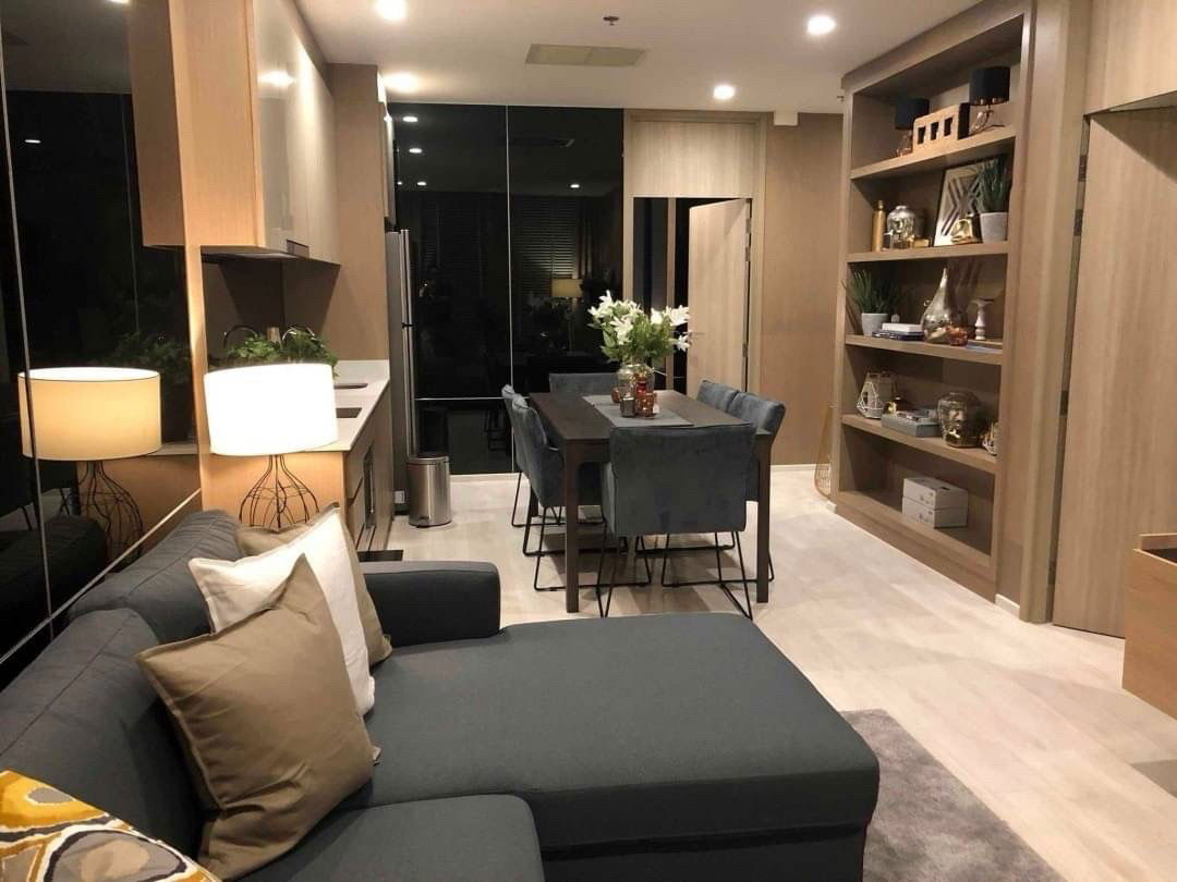 Renting Noble ploenchit 2bed nice decor