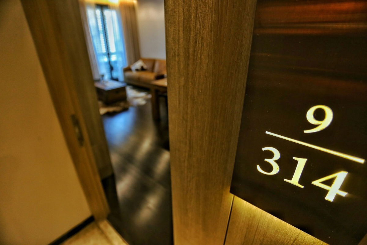 For rent The XXXIX (The Thirty-Nine) (S15-1645)