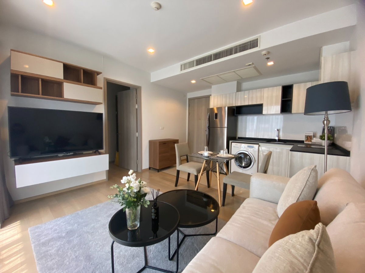 ให้เช่า HQ ทองหล่อ BTS ทองหล่อ ห้องว่างเพิ่มเติม ตอบเร็วทาง LINE ราคาต่อรองได้