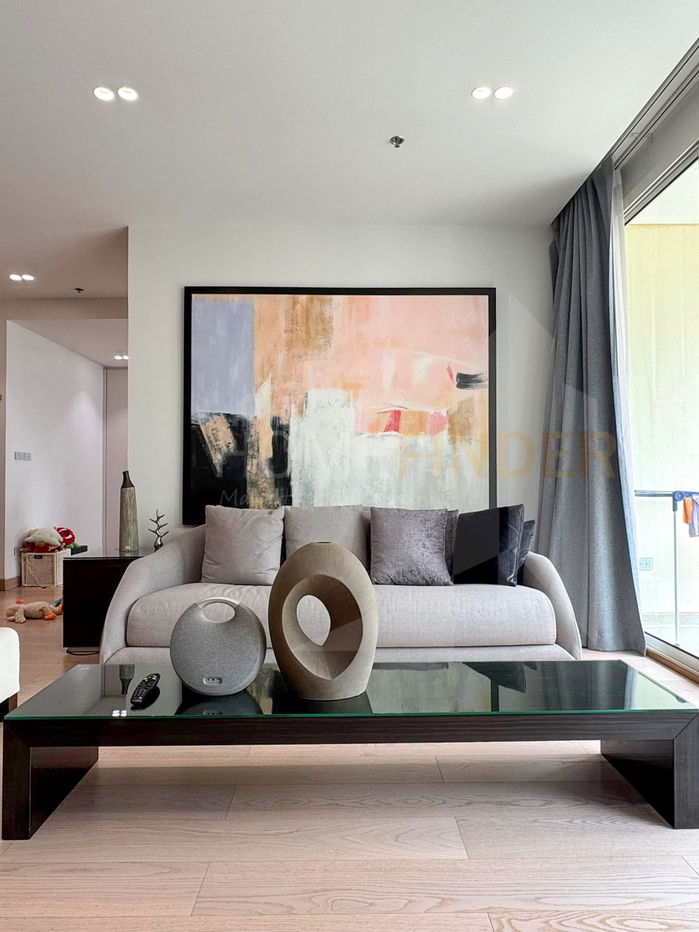 The Royal Saladaeng Condominium 2 bedrooms, for rent