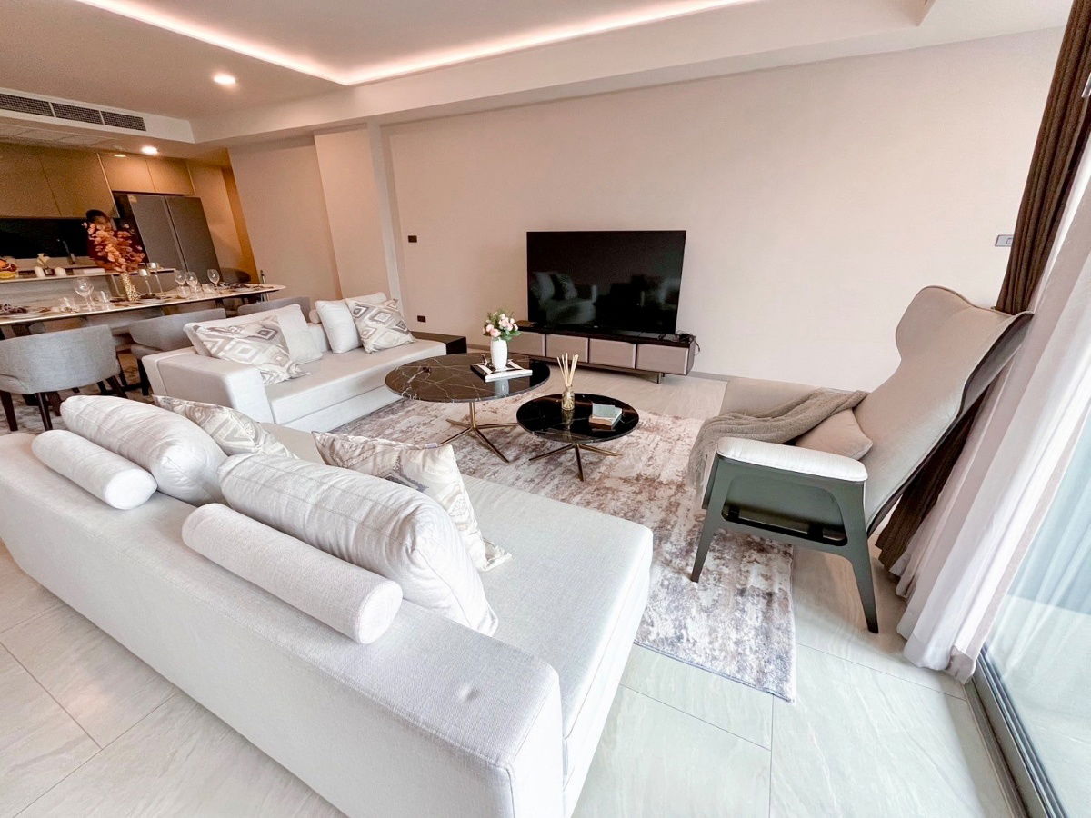 Renting Fynn 31 Bts Asoke ready to move in 3bed