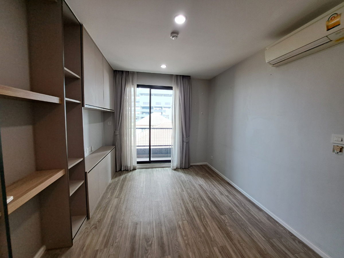 13,500 baht/month 1/1 bed Very II Phase2 Sukhumvit 72 BTS Bearing