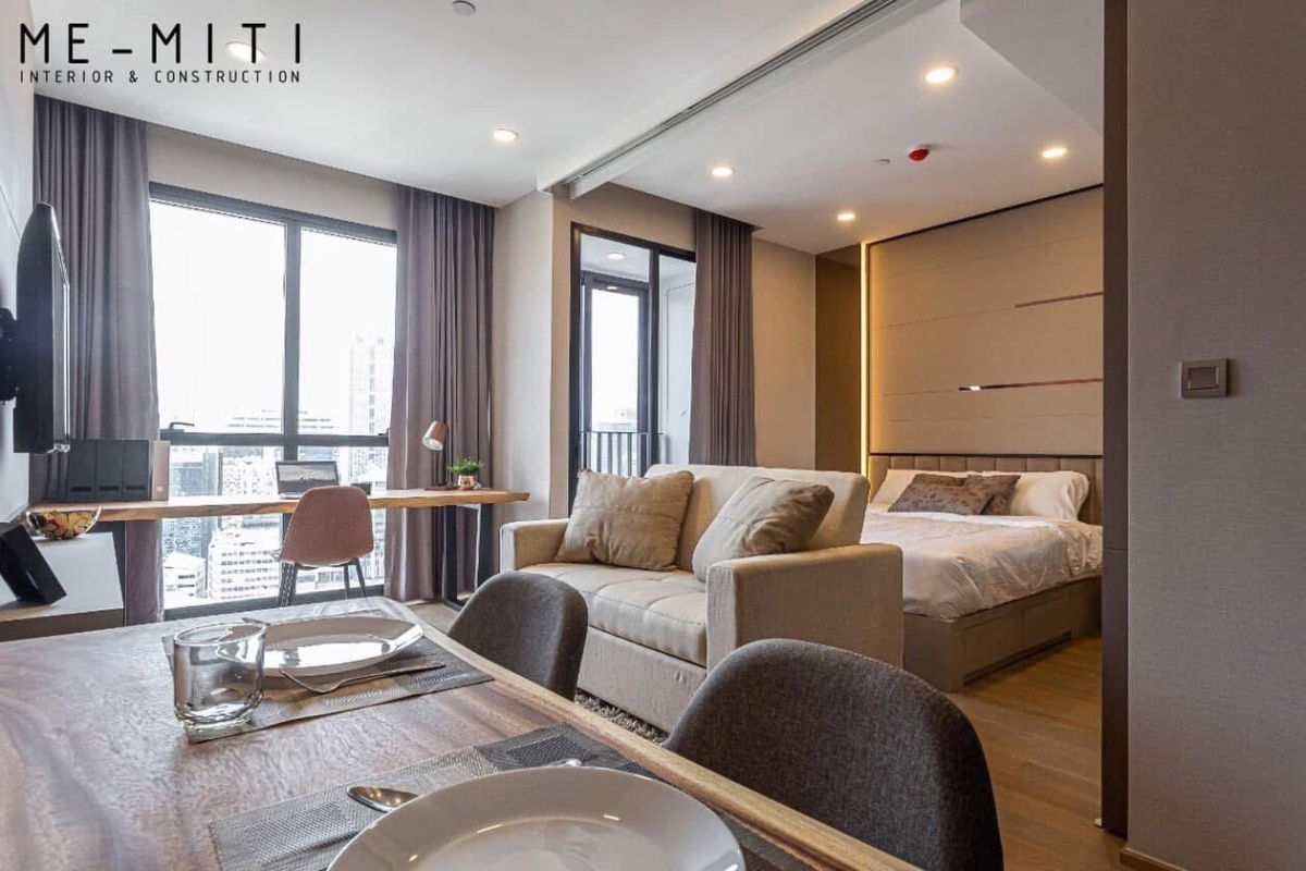 *** Condo for rent : Ashton Chula - Silom  2 Bedrooms 1 Bathroom Nice decorated High floor  Fully furnished Built-in furniture Unblock view ***