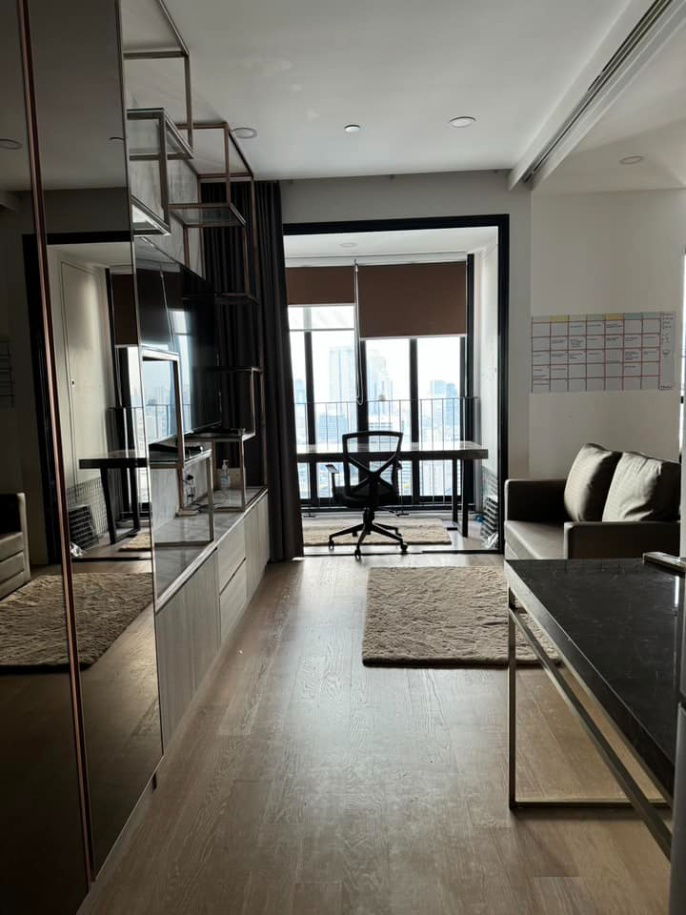 📲Line ID @556ryccg 🚄1 Bedroom 35 sqm Floor 39 Ashton Chula-Silom Fully furnished near MRT Samyan & Chulalongkorn University