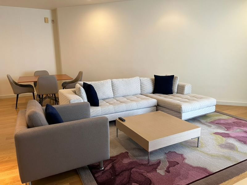 For Rent Chatrium Residence Riverside Unit 1702 (River View)(Soi Charoen Krung 68)