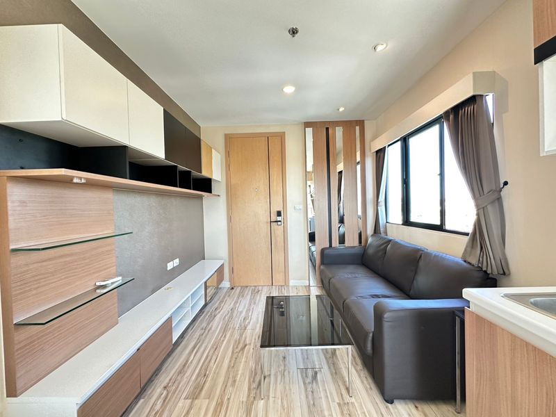 For rent Plus Condo Sriracha, beautiful room, great price, good location, city view