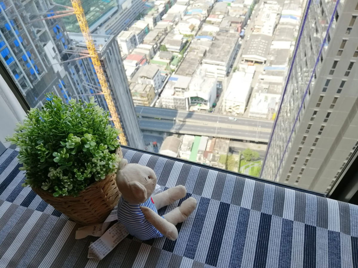 For Rent Life Asoke Rama 9 Super high floor cosy and nicely decorated near MRT Phra Ram 9 and new CBD