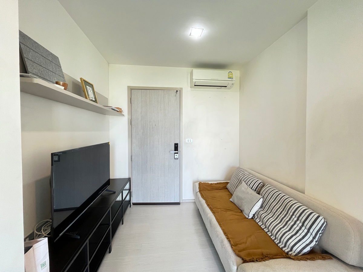 for rent Rhythm Sukhumvit36-38. 1bed 34sqm. Line id: @pfagent