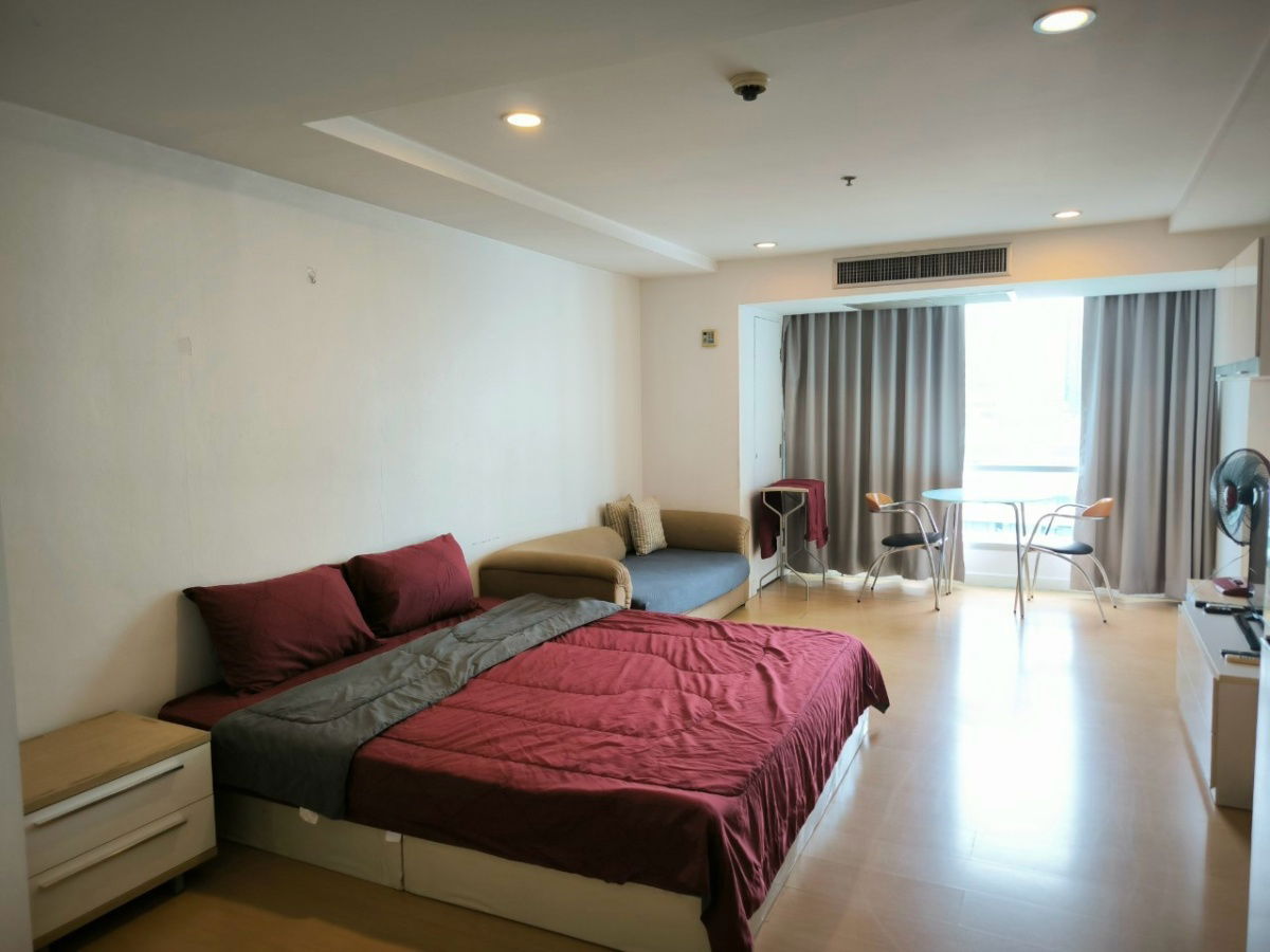 The Trendy Condominium    Size 35sq m    Studio 1 bathroom