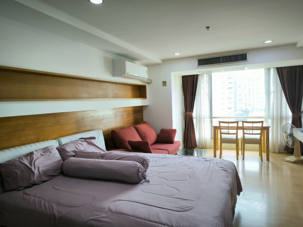 The Trendy Condominium Size 35sq m Studio 1 ရေချိုးခန်း