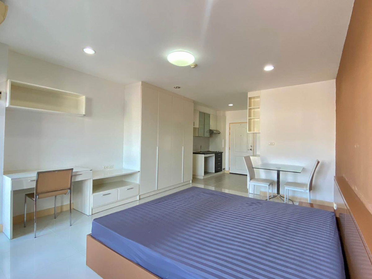 G8464🚨中国客户，请加微信。(在联系方式的旁边)For rent METHA PLACE @ RATCHADA 🅻🅸🅽🅴❤️💜@condopremium💜❤️Ready to move in ⬛🟨 📞 065 695 3645🟨⬛