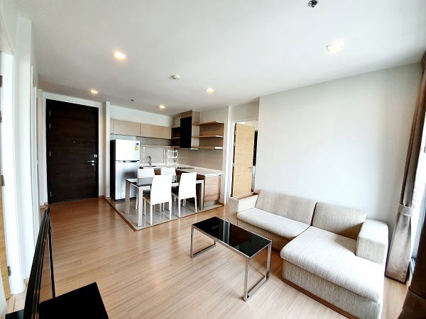 🔥New🔥For rent!  Private corner unit bathtub on 31st floor at Rhythm Sukhumvit 50