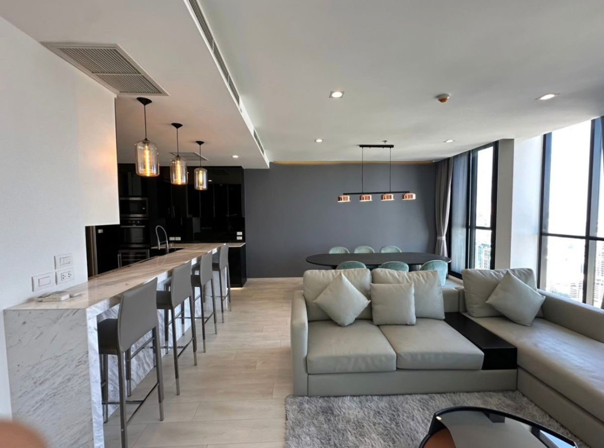 LTH12061 – Noble Ploenchit FOR RENT Size 120 sqm. 2 beds 2 baths Near BTS Phloen Chit Station ONLY 120K/Month