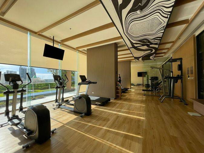 For rent: Keen condo: 1 Bed 41 sq m, 33rd floor (sea view): opposite Robinson, on Sukhumvit Road