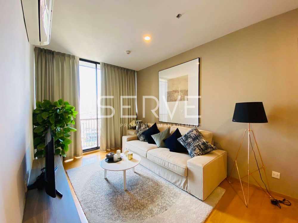 Corner 1 Bed Large Unit - City & River View // Close to BTS Surasak Station -Noble Revo Silom