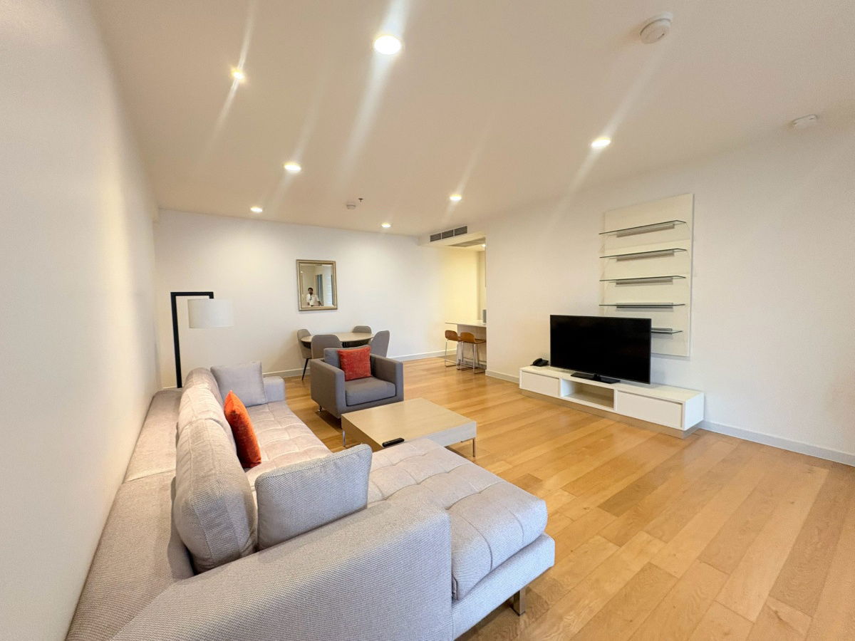 LTH12132 – Chatrium Hotel Riverside FOR RENT Size 140 sqm. 2 beds 2 baths Near BTS Saphan Taksin Station ONLY 100K/Month