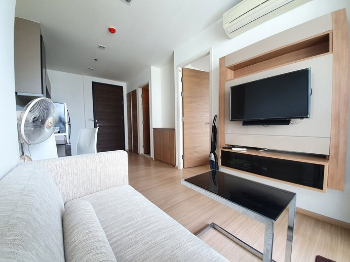 🔥Hot promotion for rent🔥 private corner unit at Rhythm Sukhumvit 50