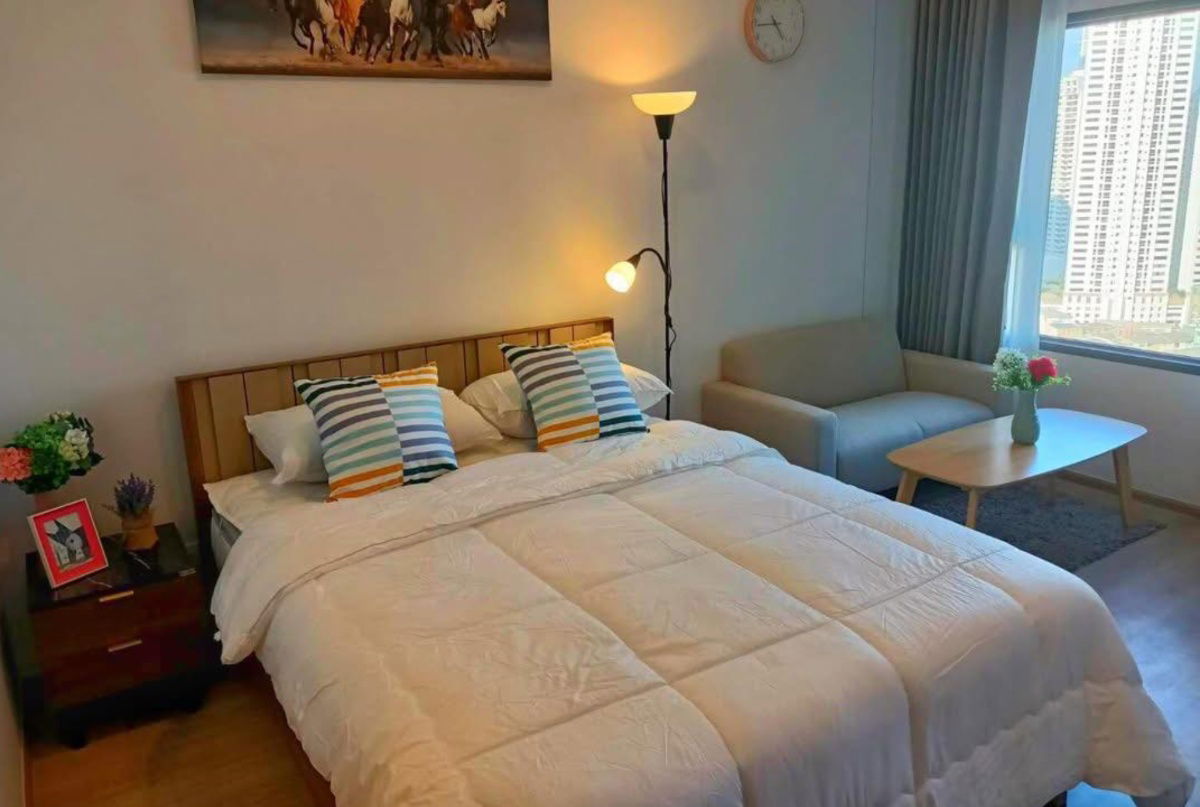 for rent Life Rama4. Studio 27sq.m.  Line id: @pfagent