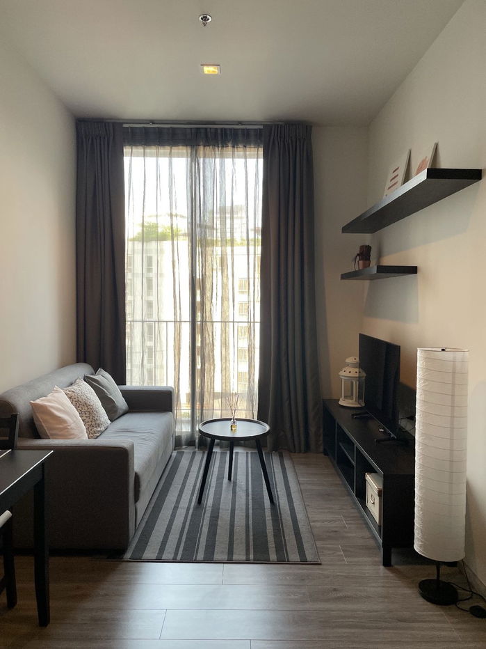 Code: KJ5673  for rent Edge Sukhumvit 23 // Line ID: @kjcondo (with @) //