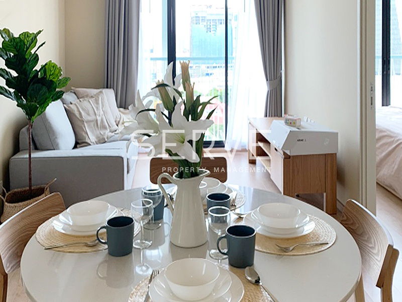 🔥Good Deal 47K🔥 -Cozy Style 2 Bed Corner Unit on High Fl. with East side Close to BTS Asok & MRT Sukhumvit at Noble Recole Sukhumvit 19 Condo