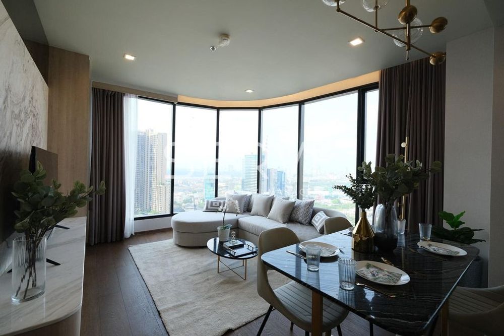 Luxury Style 2 Bed Unit For Rent Good Location Close To BTS Thong Lo-Ideo Q Sukhumvit 36