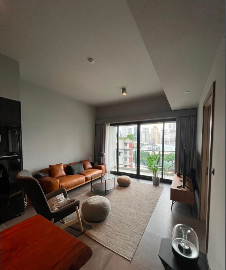 rent: The Loft Asoke, 2 bedrooms, beautiful, ready to move in, good location, near MRT Phetchaburi. Interested, add Line @841qqlnr