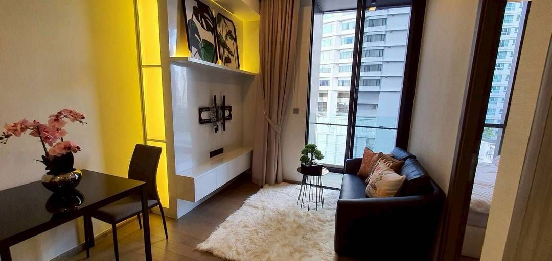 Condo for Rent  Celes Asoke  (Rt-01)