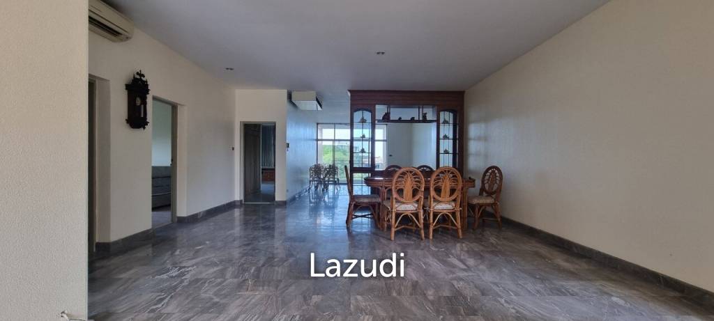 3 Beds 2 Baths 156 SQ.M. Jomtien Yacht Club 1