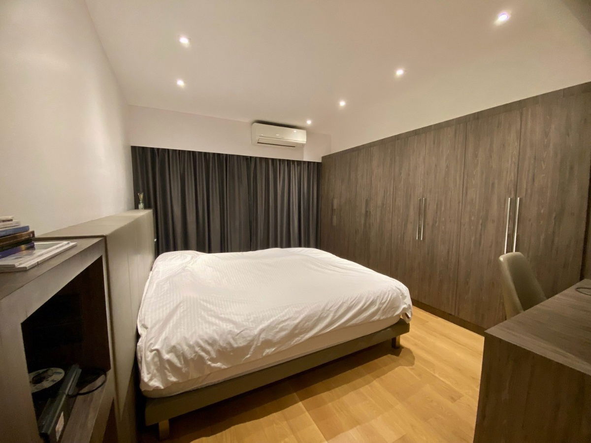 Royal Castle Sukhumvit 39 (Near BTS Phrom Phong)