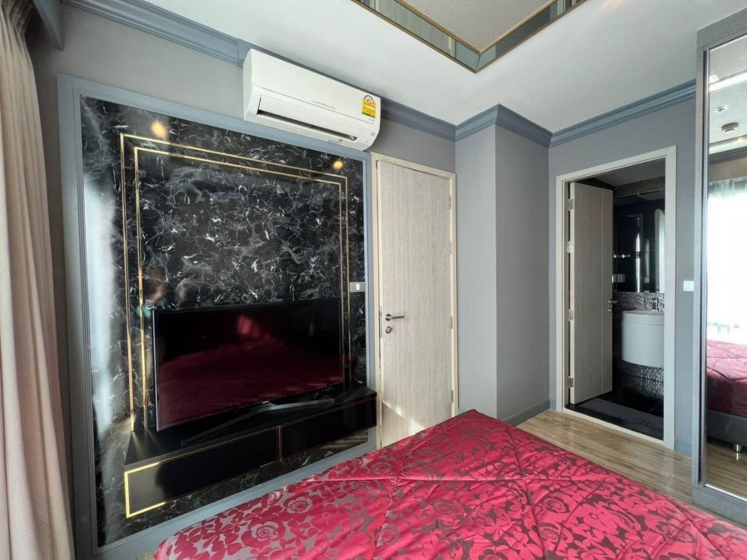 Condo for rent RHYTHM Asoke 34 sq m. bts thonglor duplex