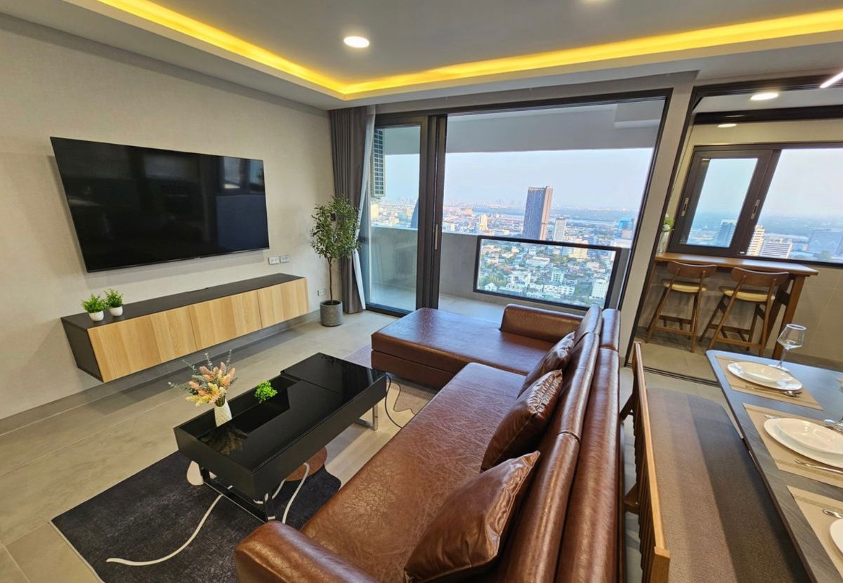 rent: The Waterford Diamond Sukhumvit 30/1, 3 bedrooms, luxurious, ready to move in, river view, near BTS Phrom Phong. Interested, add Line @841qqlnr