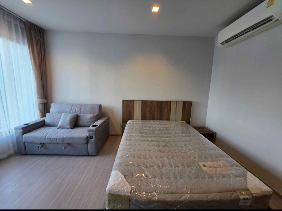 MN2499 Life Asoke Rama 9 Full Furnitured and electrical