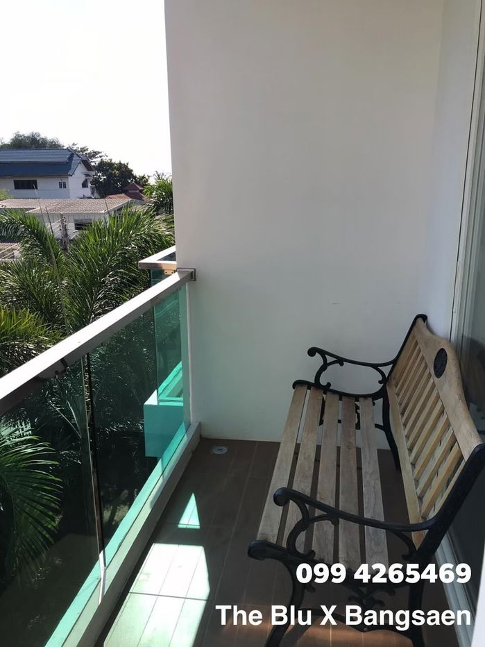 ROOM FOR RENT THE BLU X BANGSAEN ( 099-4265469 )