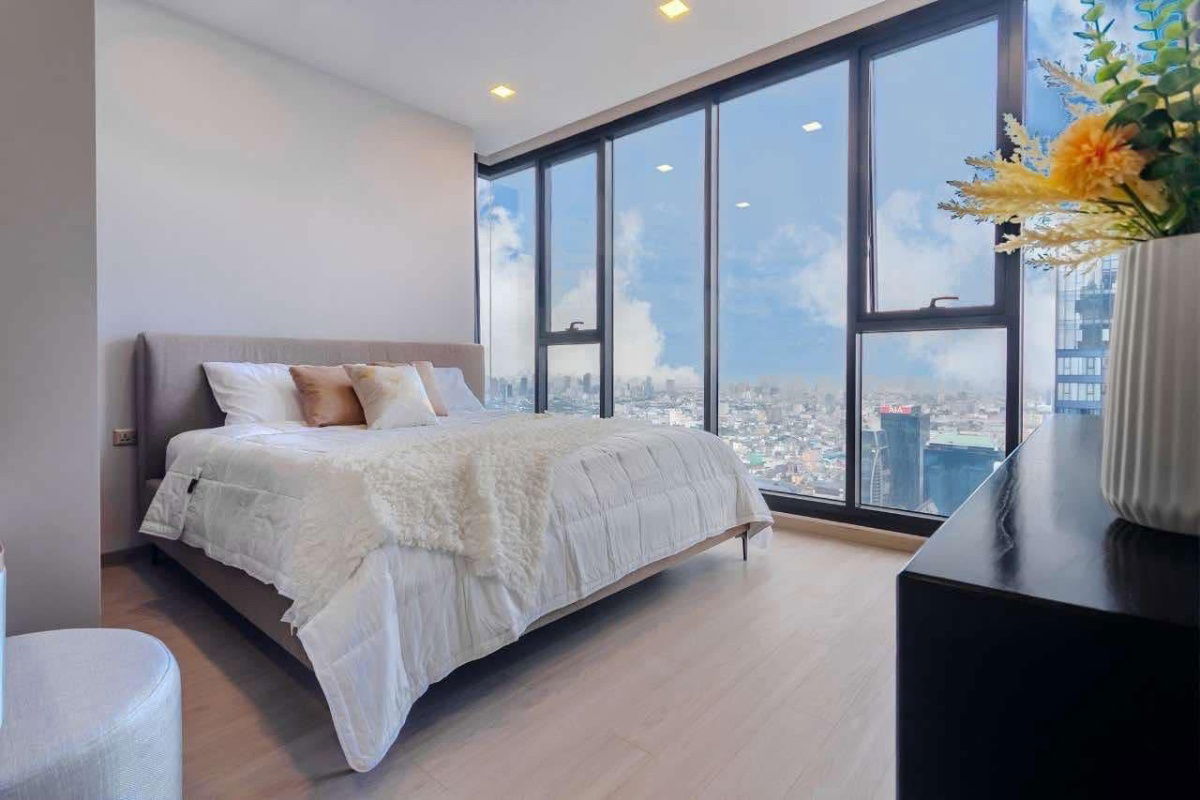 LTH12324 – One9Five Asoke - Rama 9 FOR RENT Size 93.5 sqm. 3 beds 3 baths Near MRT Rama 9 Station ONLY 135K/Month