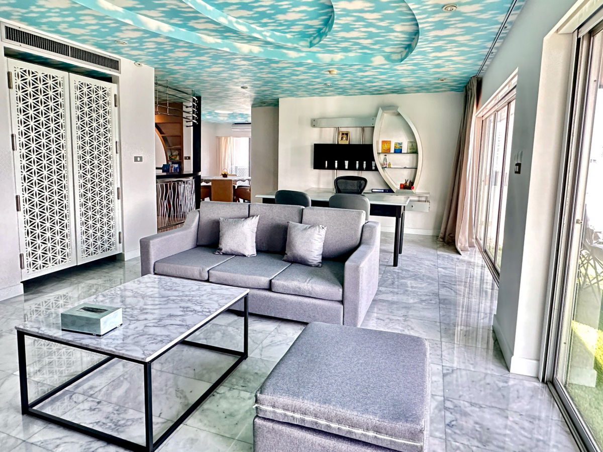 Baan Kasemsan 1       Size 154 sq m  2 bedrooms 2 bathrooms