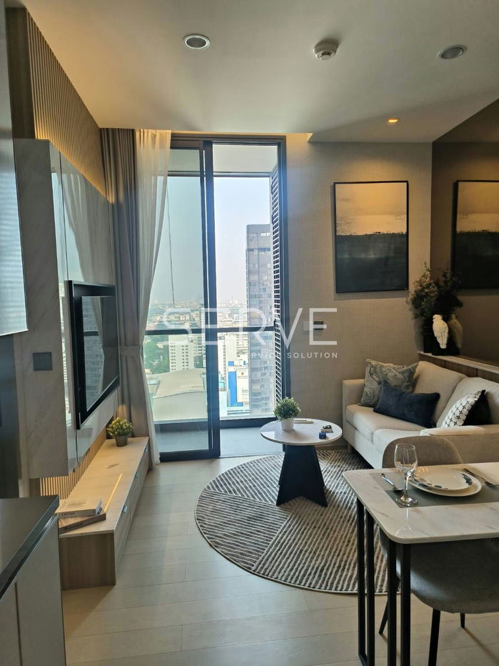 🔥1 Bed  City View Luxury Condo Fully furnished Good Location Close to BTS Victory Monument 400 m.   @ The EXTRO Phayathai Rangnam
