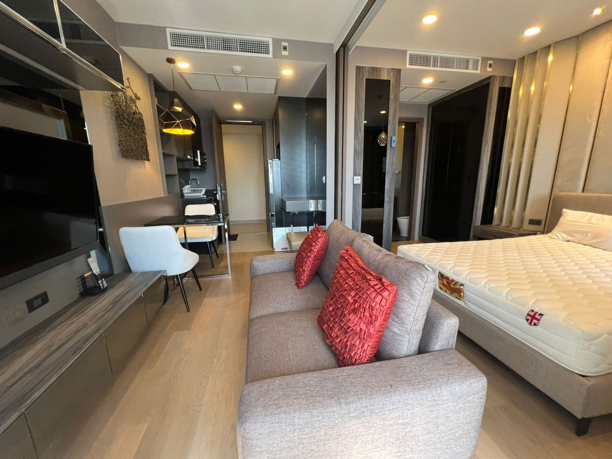 for rent : Ashton Chula Silom (MRT samyan)(Rt-01)