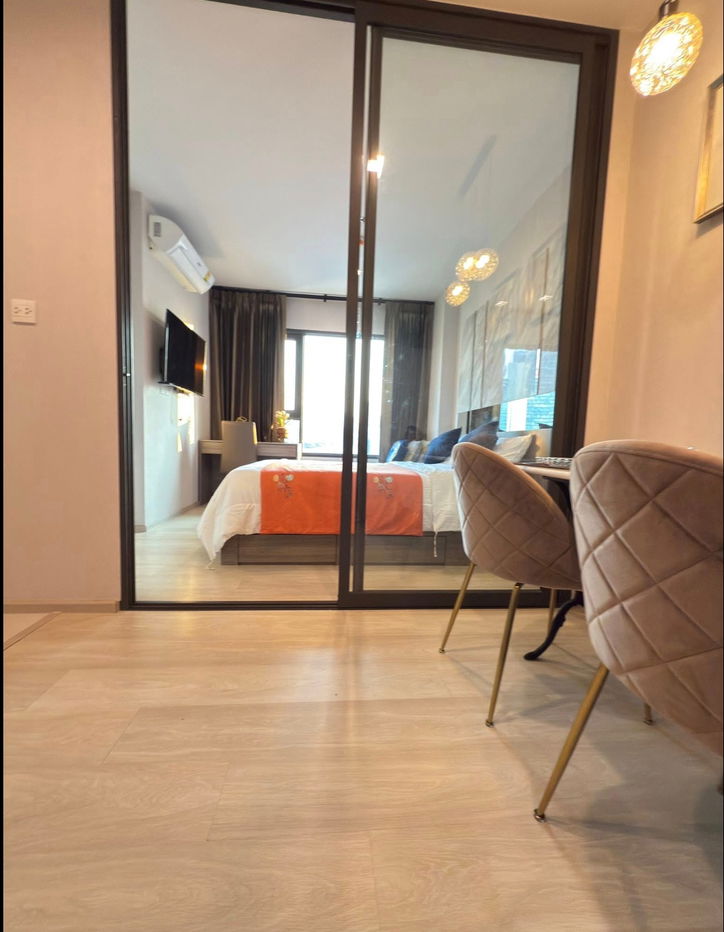 for rent Life One Wireless. 1bed 35sqm. Line id: @pfagent