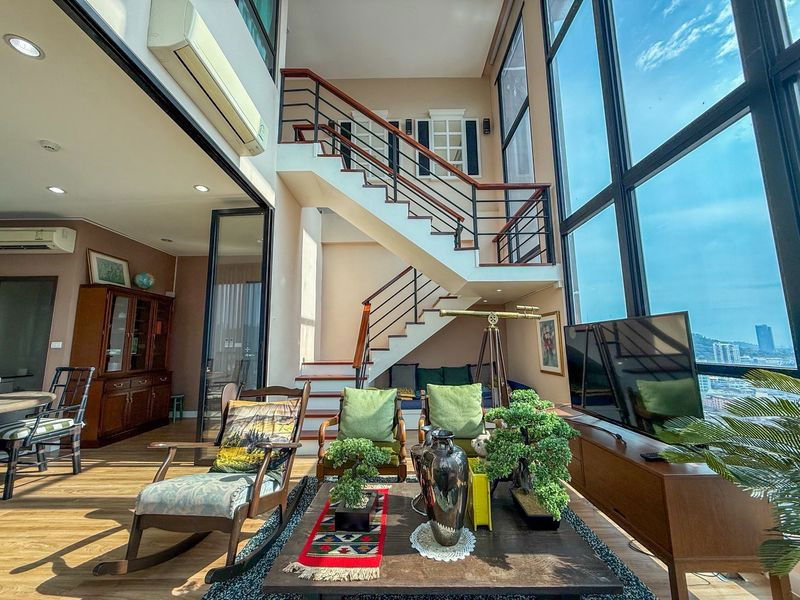 For rent: The Sky Condo, duplex room, beautifully decorated, move in Ready