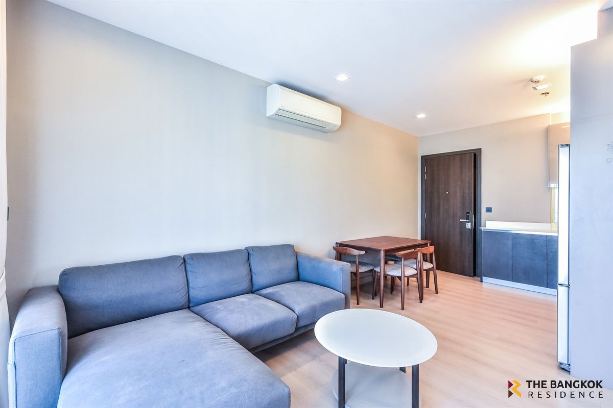 Urgently for rent, beautiful room, fully decorated, The Signature by Urbano, next to BTS Saphan Khwai, 2B2B, 60 sq m., only 36K/ only