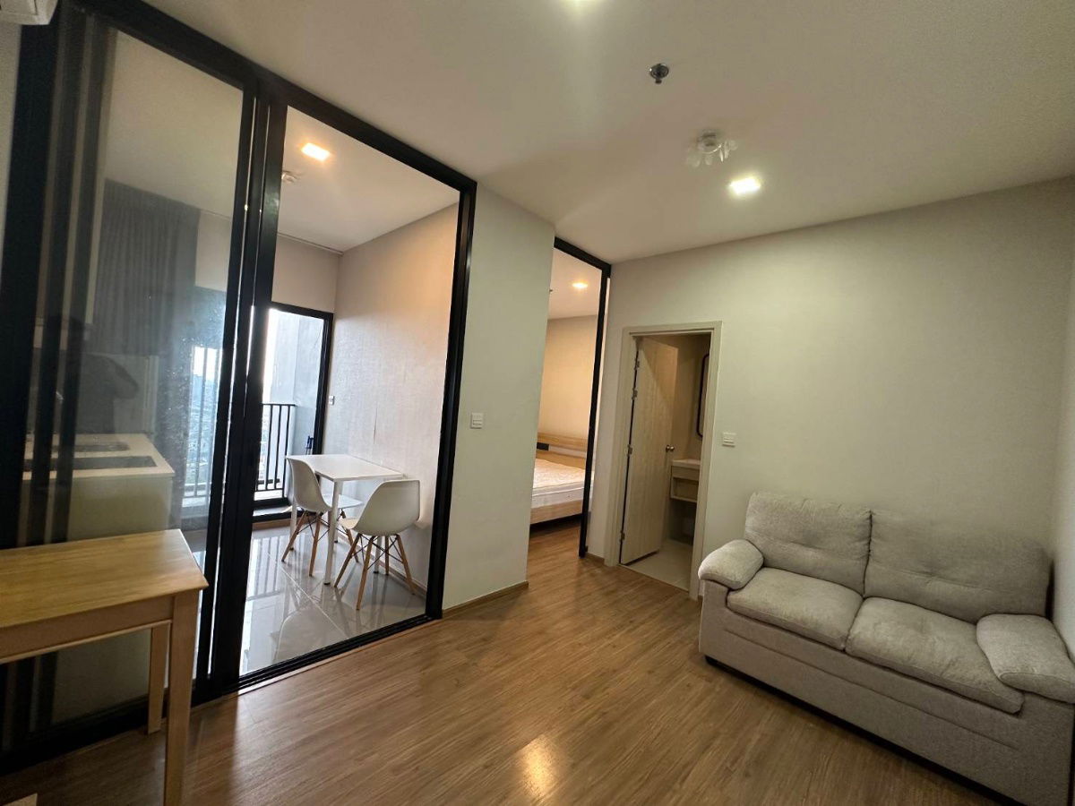 Condo For Rent!!Metris Rama9 Ramkhamheang