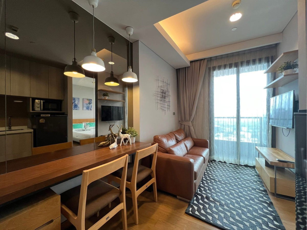 The Lumpini                      24