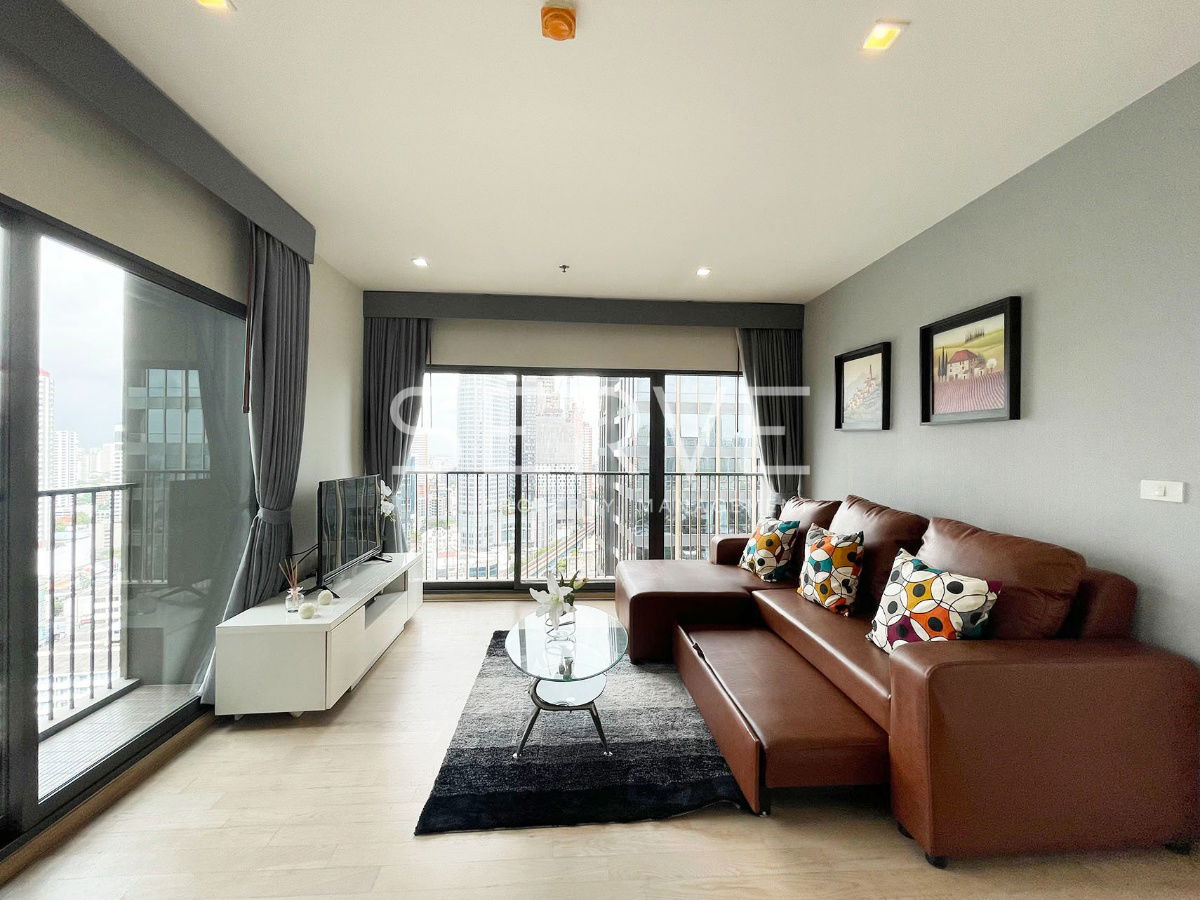 🔥40K🔥 - Corner Unit 1 Bed with Bathtub 62.36 sq.m. High Fl. 20+ Open View Perfect Location Next to BTS Thong Lo at Noble Remix Condo / For Rent