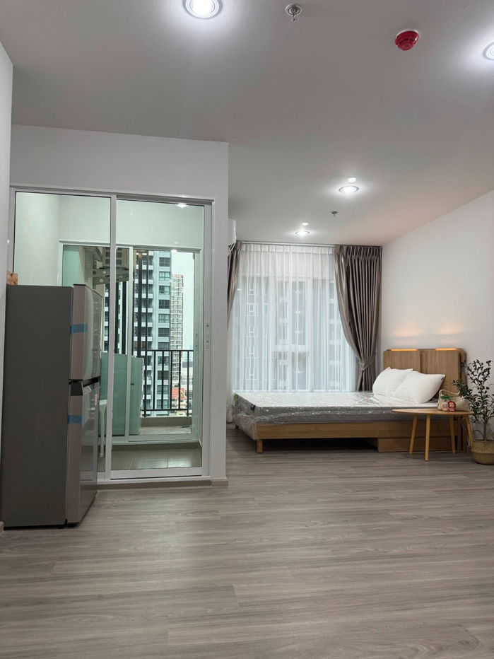 Code KJ6370  for rent Regent home bangna // Line ID: @kjcondo (with @) //