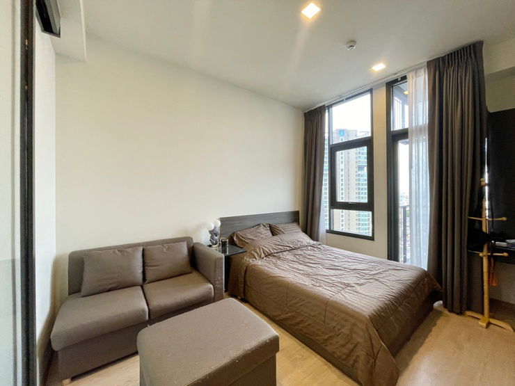 For rent Centric Ratchayothin condo, 17th floor Beautiful room, fully furnished, ready to move in