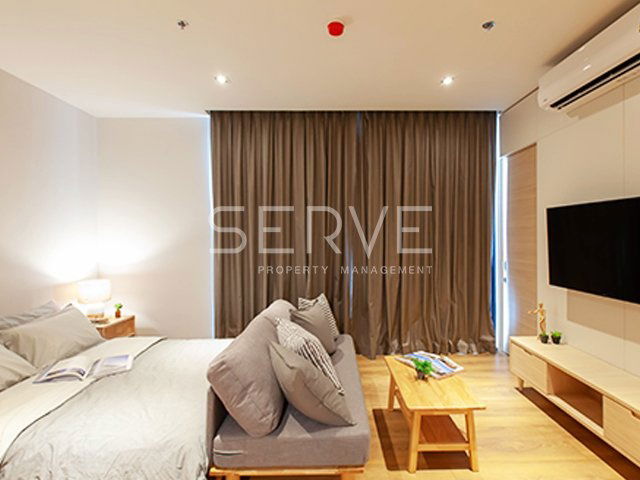 Hot Price 20K🔥 Studio with Partition High Fl. 15+ Good View and Good Location BTS Phrom Phong at Park 24 or Park Origin Phrom Phong Condo / For Rent