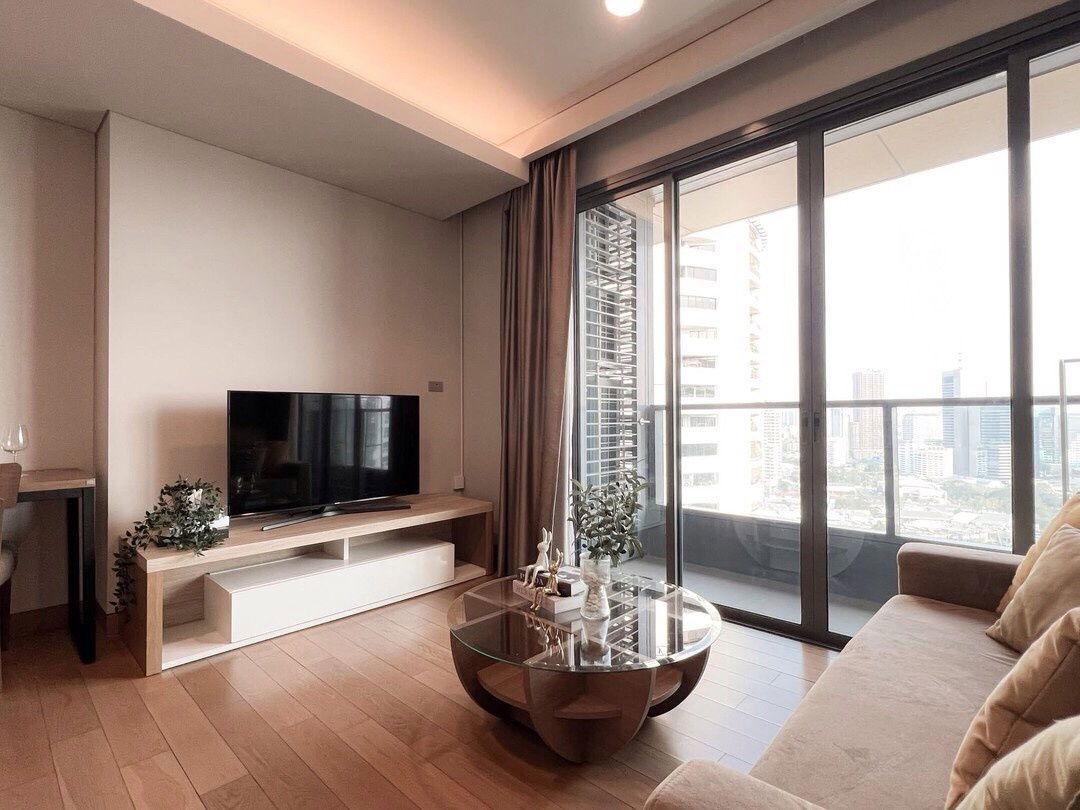 The Lumpini                        24