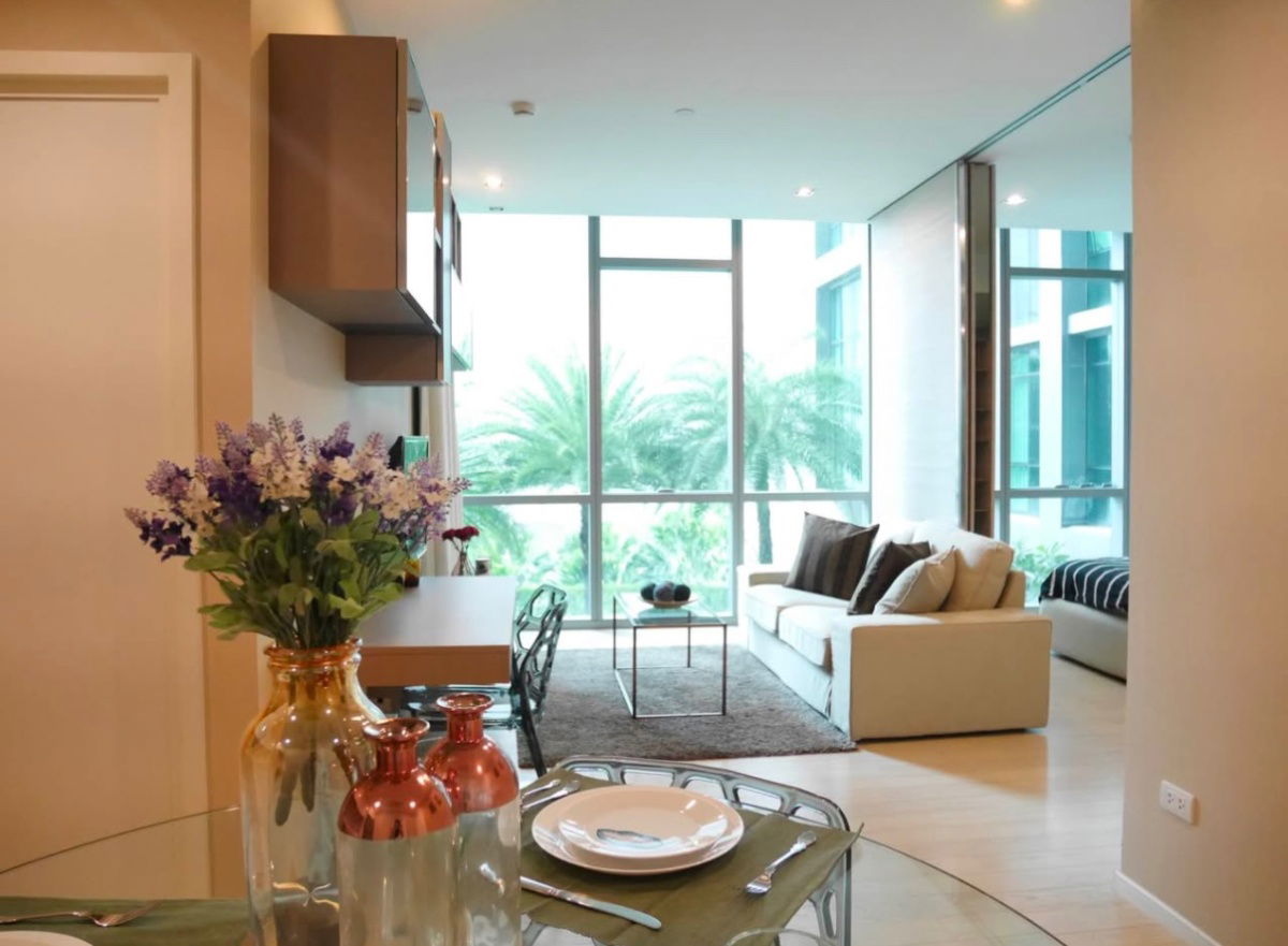 ให้เช่าห้อง skv 21 วิวสระว่ายน้ำและสวนสวย